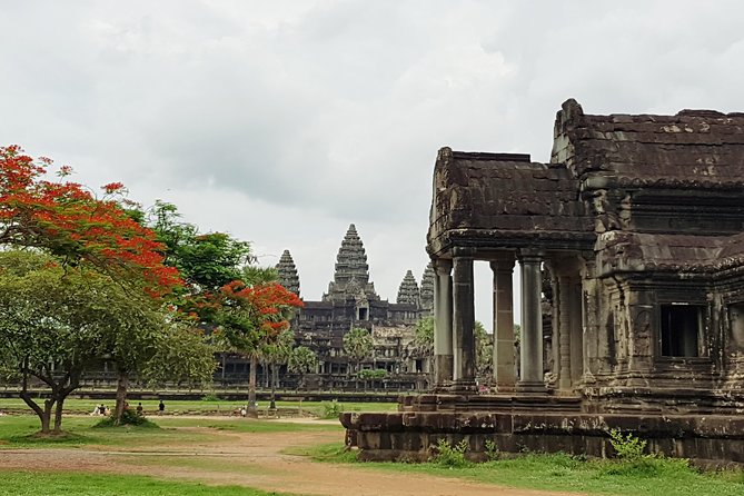 Private 1DAY Tour: Angkor Small Tour With Banteay Srei or Pink Lady Temple. - Tour Details