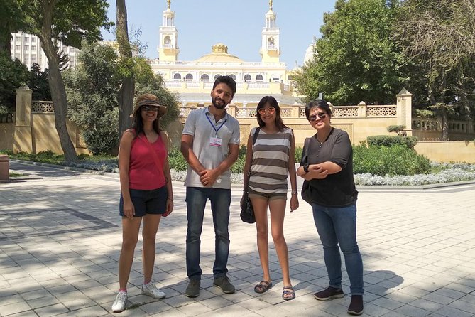 Private 2-Hour Baku City Walking Tour - Meeting Point Details