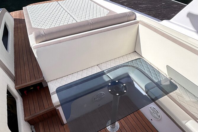 Private Boat Party With Open Bar on Lake Como - Meeting and Pickup Details