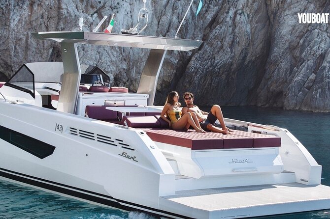 Private Boat Tour of the Island of Capri, Caves, Faraglioni