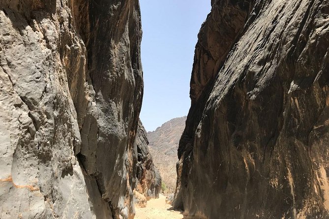 Private Day Trip to Wadi Bani Awf-Balad Sayt-Nakhal Fort