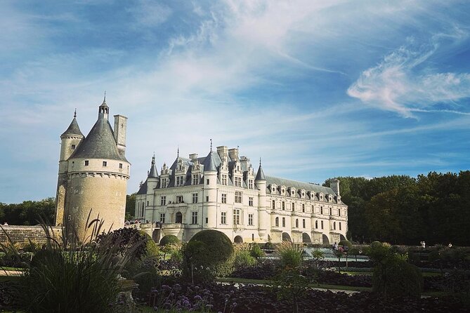 Private Driver From Normandy to Amboise Loire Valley - Service Details