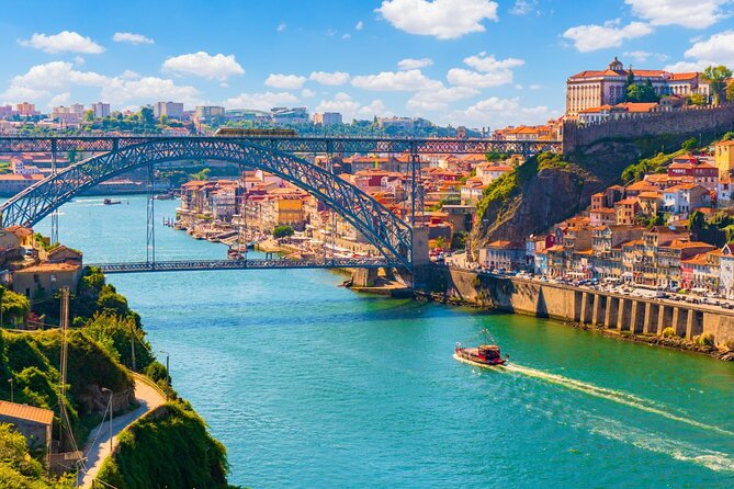 Private Family Walking Tour at the Historic Center of Porto