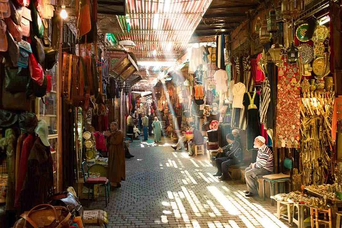Private Fes Old Town Tour With Guide and Sightseeing With Driver - Meeting and Pickup Details