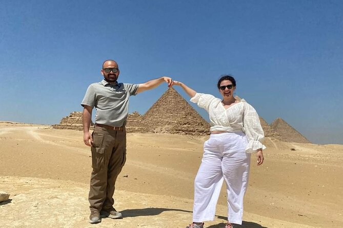 Private Full-Day Tour With Giza Pyramids Egyptian Museum and Lunch