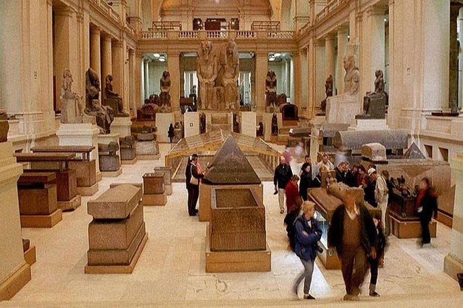 Private Half- Day Tour: Great Pyramids – Sphinx – Egyptian Museum
