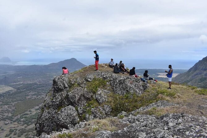 Private Hike to the Mountain of Three Mamelles - Meeting and Pickup Details