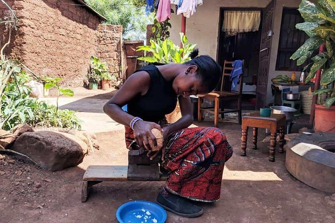 Private Market Tour and Tanzanian Cooking Class in Moshi