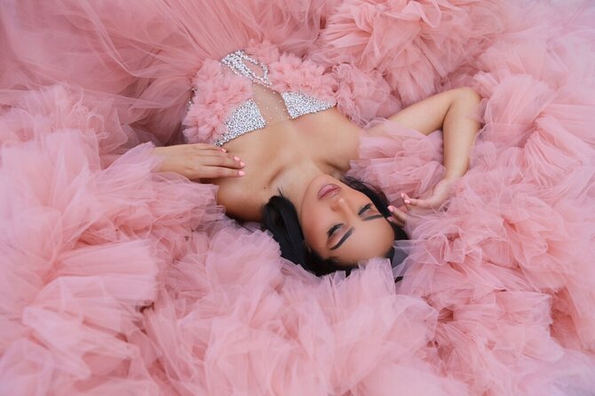 Private Photoshoot Experience of Eiffel Tower in Princess Dress - Experience Details