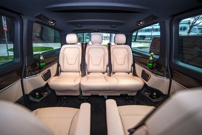 Private Round Trip Transfer From Gdansk Airport to Gdansk