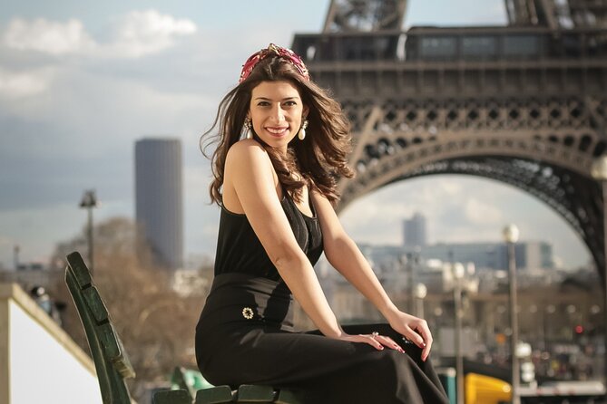 Private Souvenir Photo Session at the Eiffel Tower - Duration and Pricing