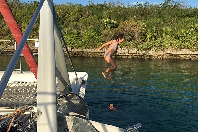 Private Sunset Catamaran Cruise: Île Aux Aigrettes - Accessibility and Transportation Information