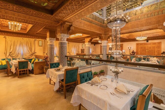 Private Tour Casablanca With Lunch, Mosque Entrance Included - Meeting and Pickup Details