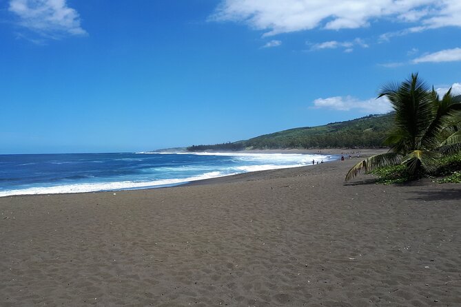 Private Tour of the West Volcanic Coast