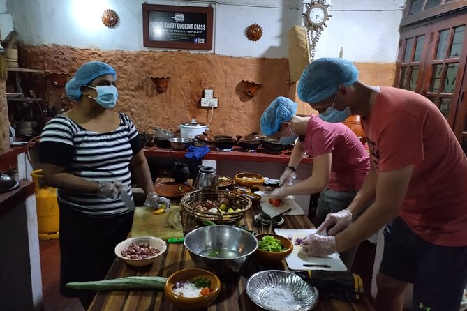 Private Traditional Sri Lankan Cooking Class in Kandy With Hotel Transfers - Pricing and Booking
