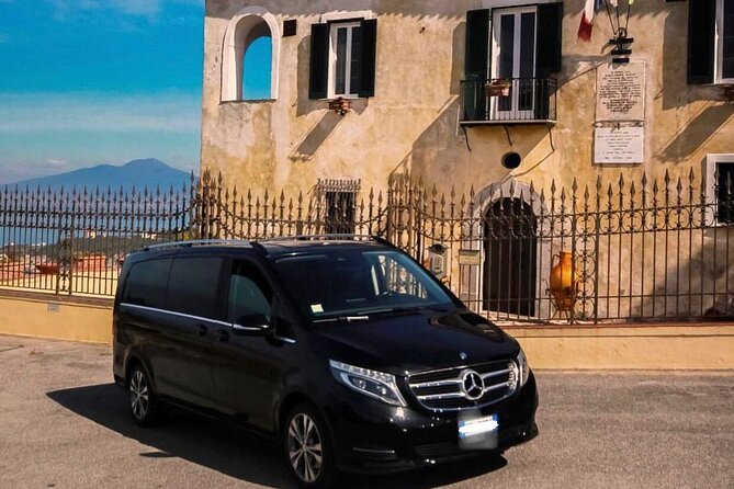 Private Transfer by Minivan From Sorrento to Rome Airport - The Sum Up
