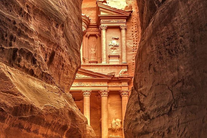 Private Transfer From Amman City To Petra