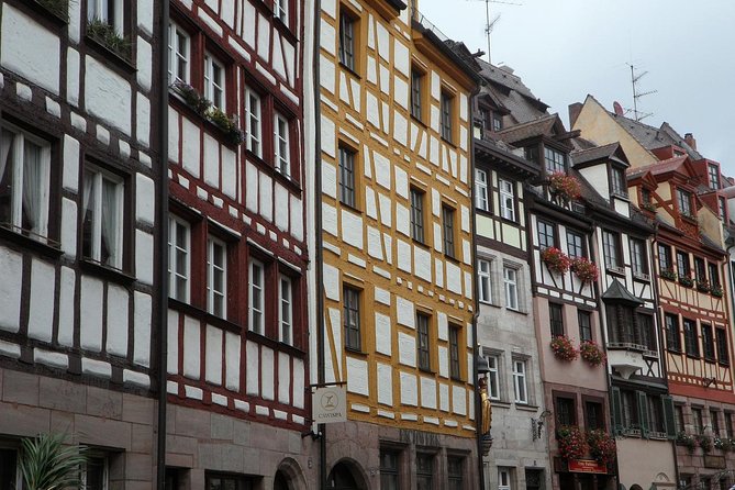 Private Transfer From Prague to Nuremberg With 2h of Sightseeing - Hassle-Free Booking Process