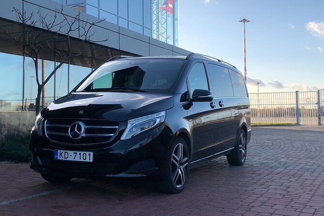 Private Transfer From Riga Airport to Riga City - Service Description