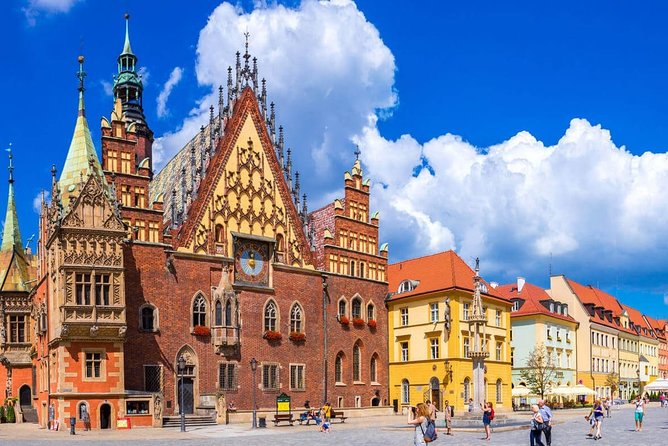 Private Transfer From Swidnica City to Wroclaw (Wro) Airport