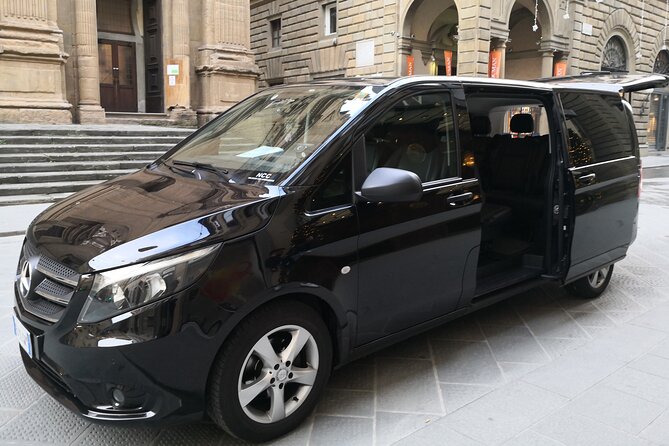 Private Transfer to Cinque Terre With Stop in Pisa From Florence - Pickup Details