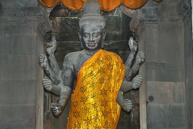 Private Tuk Tuk Tour To Angkor Wat And Small Circle With Two Extras - Tour Overview