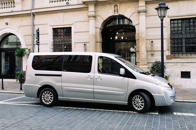 Private Warsaw Modlin/Chopin/Pyrzowice and Kraków Airport Transfer to Krakow - Start Time