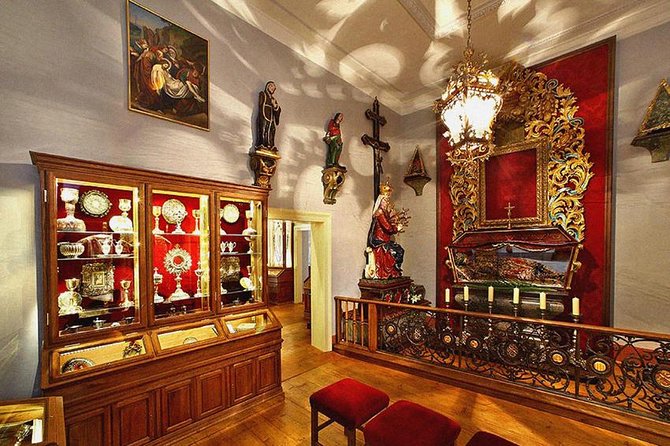 Private Winter Cesky Krumlov and Castle Museum Day Trip From Prague - Inclusions