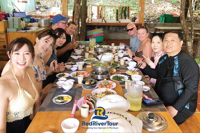 RED RIVER TOUR (Share TOUR): 4 ISLANDS TOUR by SPEEBOAT