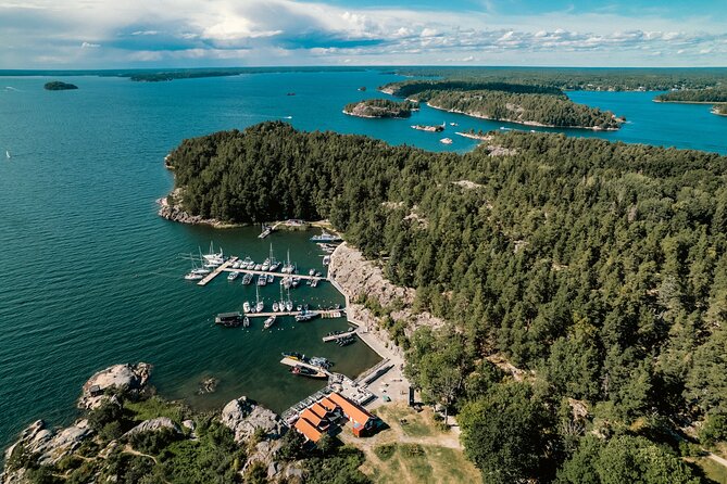 RIB Speed Boat Tour and Archipelago Island Visit (4,5h)