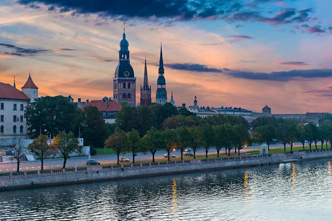 Riga Scavenger Hunt and Best Landmarks Self-Guided Tour - Inclusions
