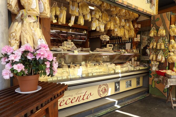 Rome Walking Tour With Little Tasting and River Boat Ride - Highlights