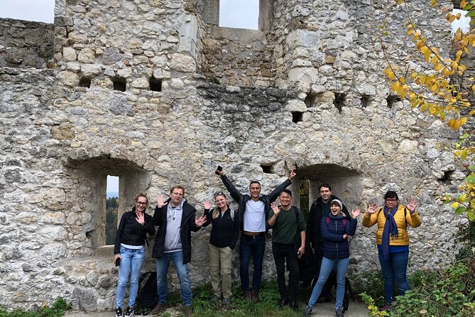 Samobor Town and Castle Walking Tour - Start Time and End Point