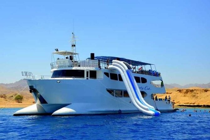 Sharm El Sheikh by Night Dinner on Yacht With Belly Dancer Show