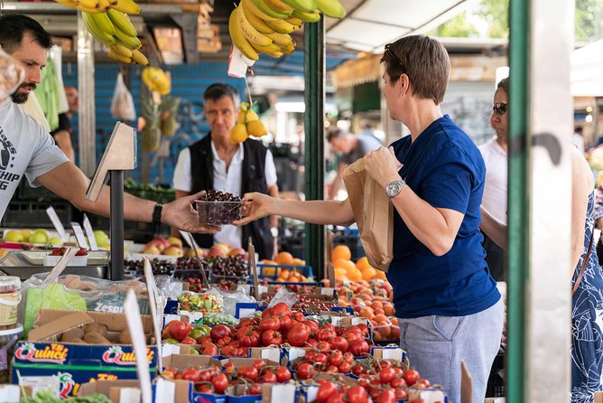 Small Group Market Tour and Dining Experience at a Cesarinas Home in Chieti
