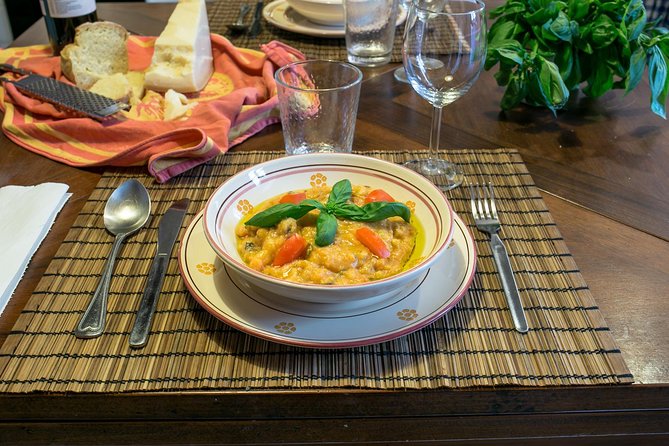 Small Group Market Tour and Dining Experience at a Cesarinas Home in Terni - Interaction and Meeting Details