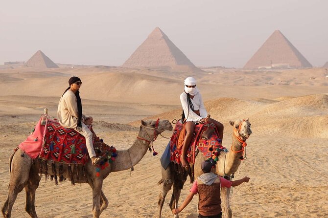 Sunrise or Sunset Camel Ride Around the Giza Pyramids Desert - Experience the Giza Pyramids on Camelback
