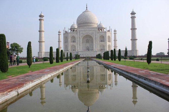Sunrise Taj Mahal and Agra City Tour