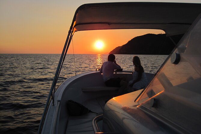 Sunset Boat Tour of the Amalfi Coast