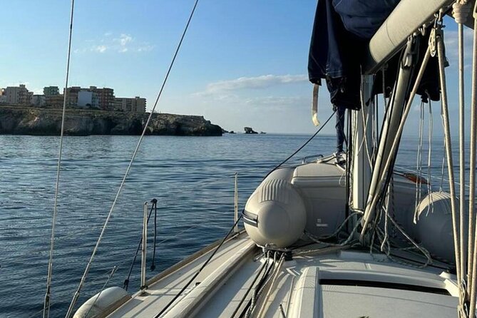 Syracuse Private Lunch on a Sailing Boat