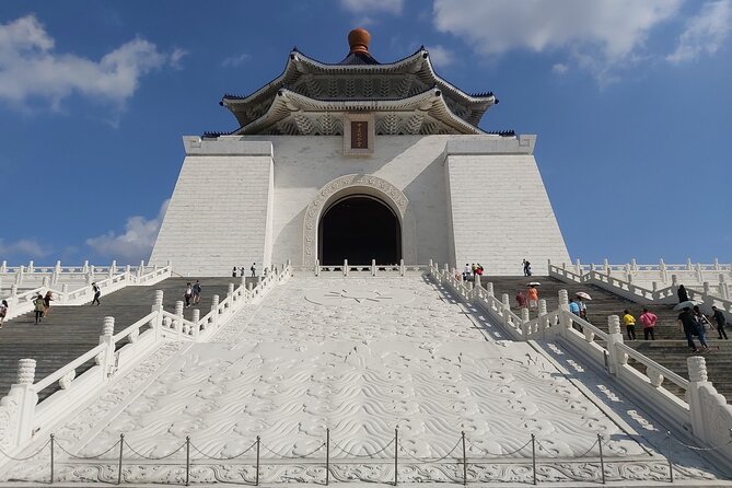 Taipei City Tour With National Palace Museum Ticket - Additional Tour Details