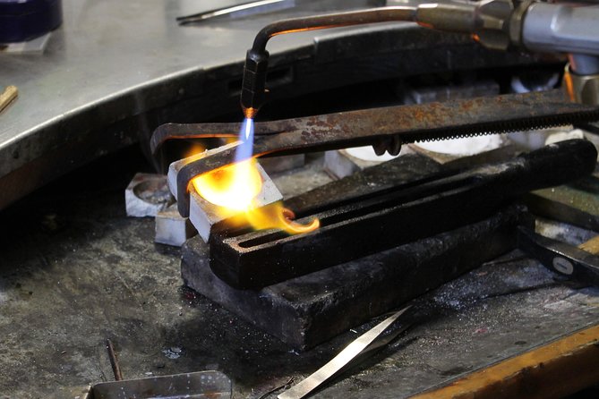 The Fascinating Birth of a Jewel in a Historic Laboratory in Milan - Highlights of the Jewel Creation Process