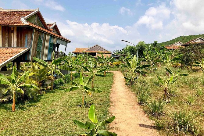 The Plantation Tour (Discovering Kampot Pepper) + Lunch - Menu Details