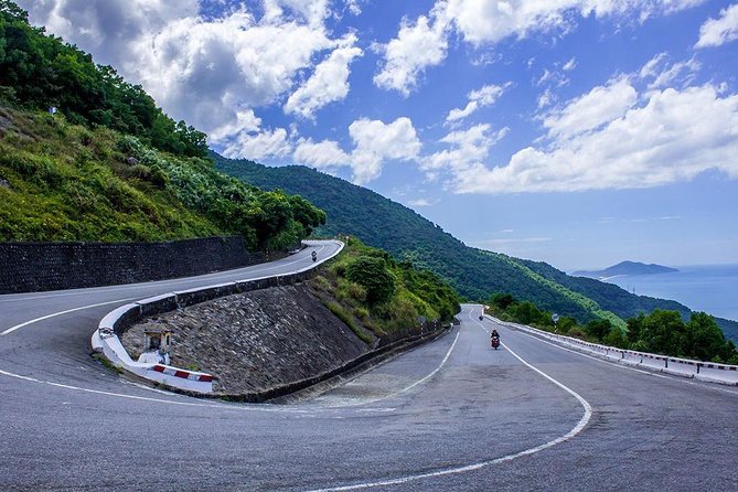 Top Gear Hai Van Pass Between Hoi an or Da Nang to Hue - Itinerary