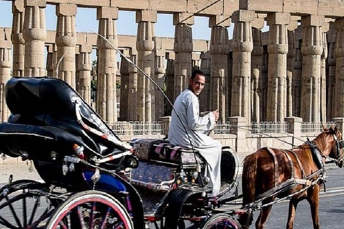 Tour by Horse Carriage - City Exploration by Carriage