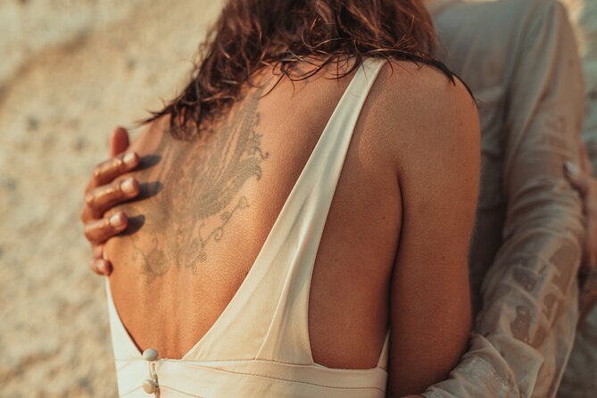 Trash The Dress in Santorini