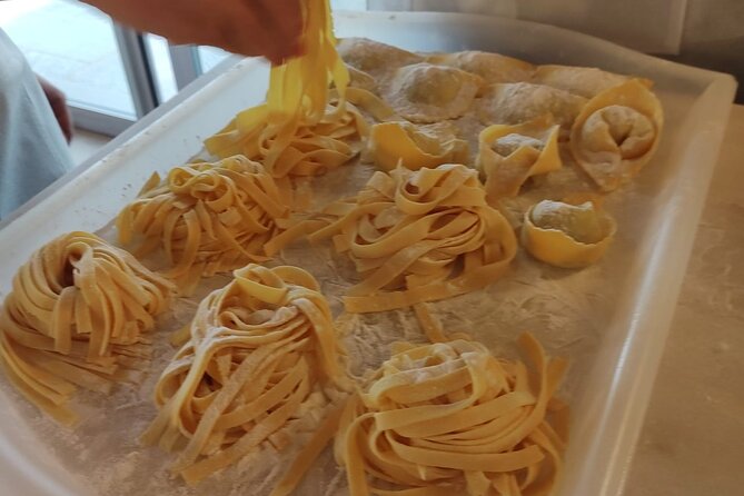 Truffle Hunting: Guided Tour and Pasta Cooking With Lunch - Pricing and Policies