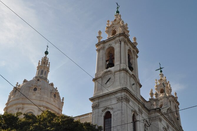 Two Hills Private Tuk Tuk Tour in Lisbon - Meeting and Pickup Details