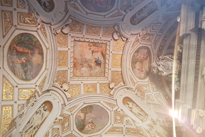 Vatican Museums: Evening Tour With Wine Tasting, Small Group - Group Size and Inclusions