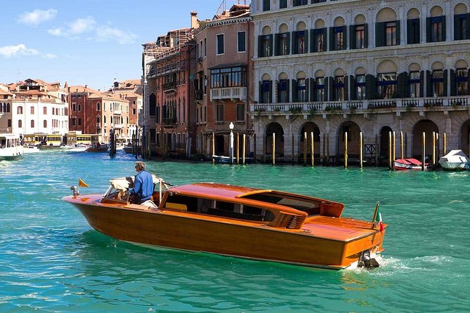 Venice Transfers From or to Marco Polo Airport - Accommodation and Timing